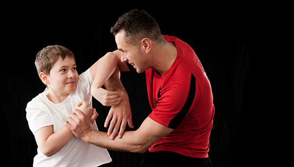 family-kung-fu kung fu training father son
